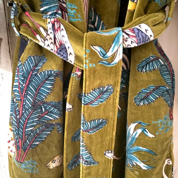 Robe Velvet fully lined size M/L - Picture 5 of 7